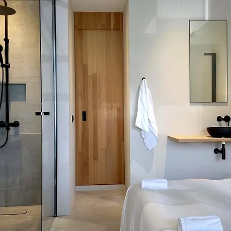 Ganado In Mikonos * Παραλία Paradise