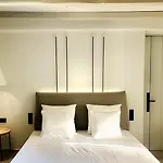 Ganado In Mikonos باراليا باراذيسوس